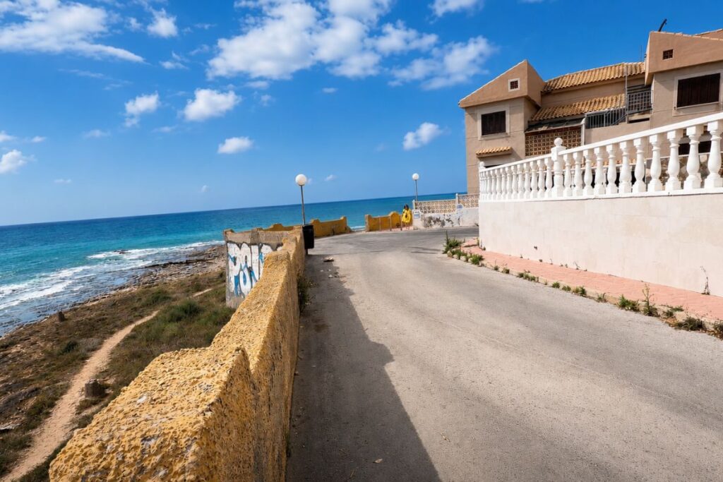 Paseo Navarra en Torrevieja.