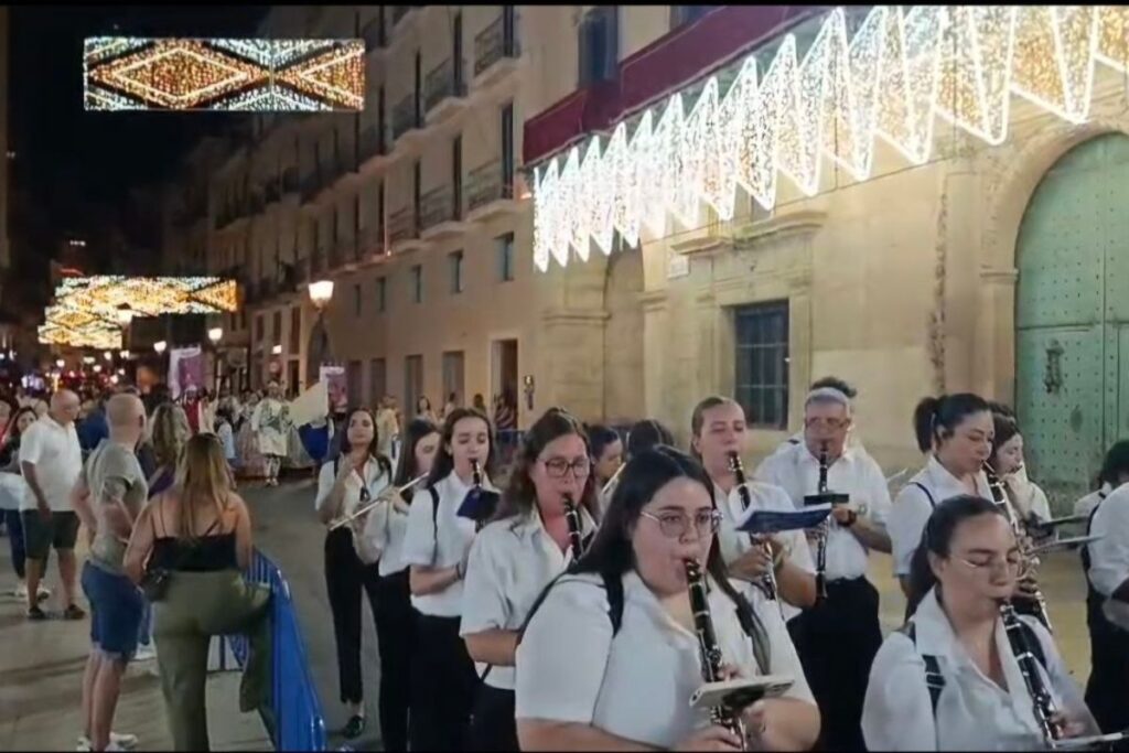Entrada de Bandas de las Hogueras de Alicante 2026.