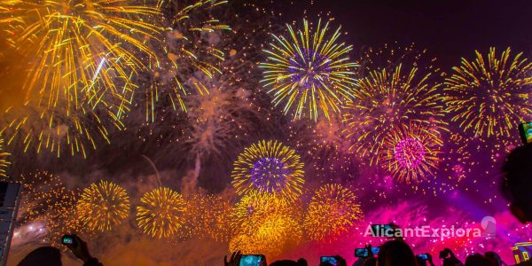 La pólvora regresa a Alicante ...
